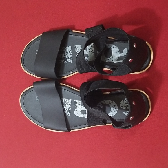 SOREL SANDALS - Picture 4 of 8
